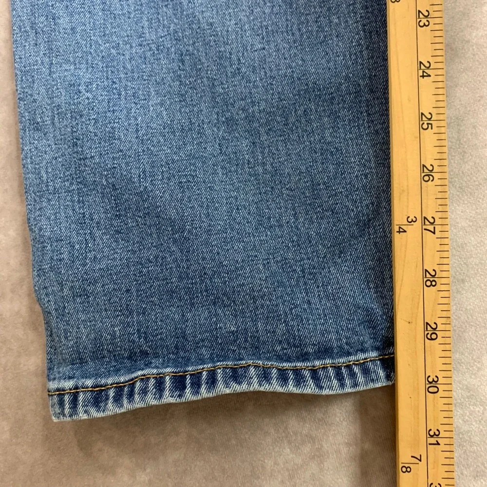 Levis measurements waist